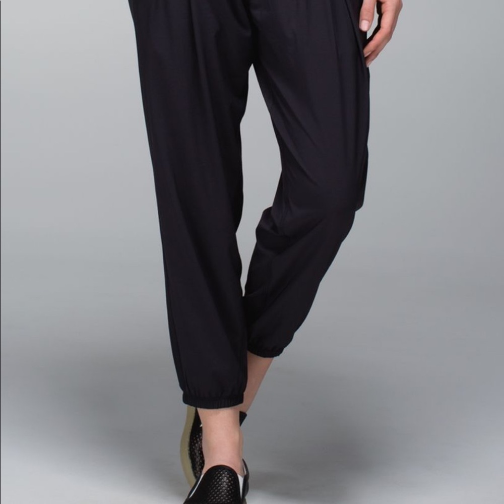 🌟Lululemon Rollin' With My Omies Pant 4